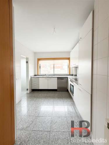 Apartamento T3 Arrendamento em Custóias, Leça do Balio e Guifões,Matosinhos