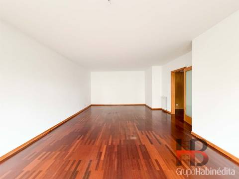 Apartamento T3 Arrendamento em Custóias, Leça do Balio e Guifões,Matosinhos