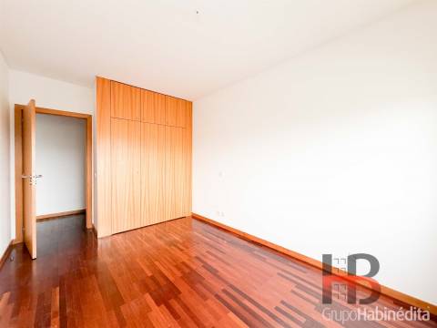 Apartamento T3 Arrendamento em Custóias, Leça do Balio e Guifões,Matosinhos