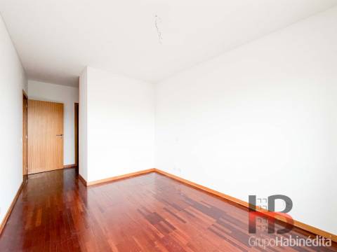 Apartamento T3 Arrendamento em Custóias, Leça do Balio e Guifões,Matosinhos