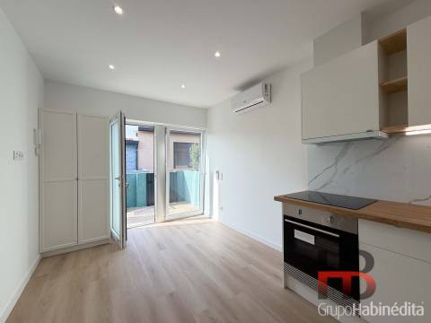 Moradia Térrea T2 Nova, Equipada e Mobilada | Matosinhos / São Mamede de Infesta