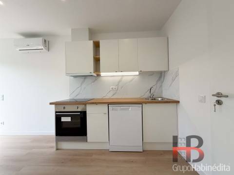 Moradia Térrea T2 Nova, Equipada e Mobilada | Matosinhos / São Mamede de Infesta