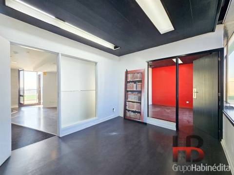 Escritório  Arrendamento em Lordelo do Ouro e Massarelos,Porto