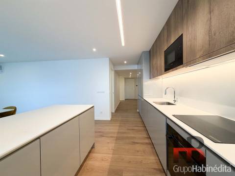 Apartamento T3 Venda em Matosinhos e Leça da Palmeira,Matosinhos