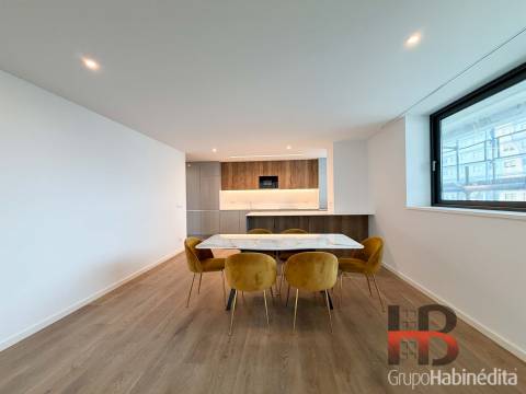 Apartamento T3 Venda em Matosinhos e Leça da Palmeira,Matosinhos