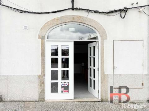 Loja  Venda em Oliveira de Frades, Souto de Lafões e Sejães,Oliveira de Frades