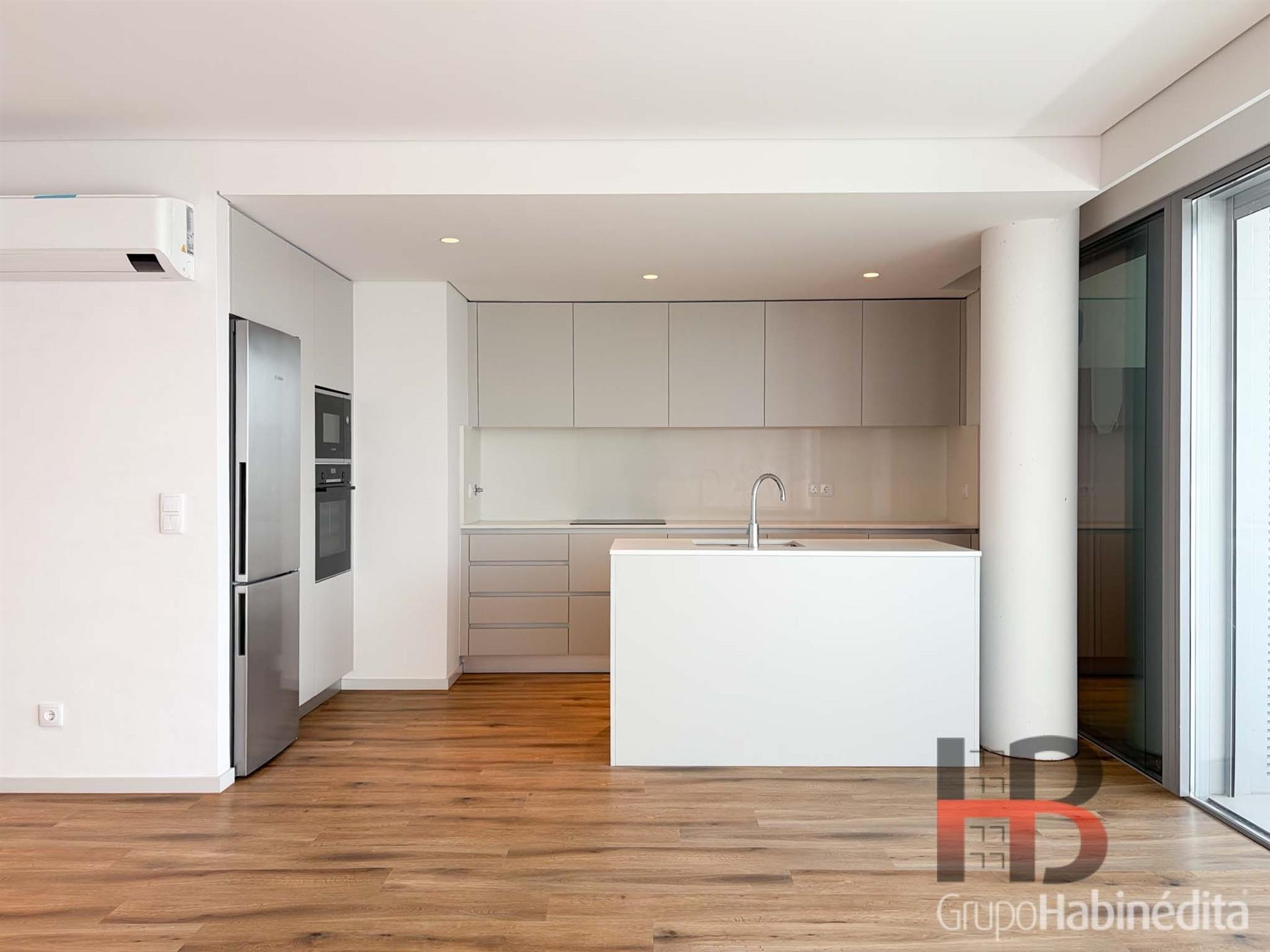 Apartamento T2 Venda em Mafamude e Vilar do Paraíso,Vila Nova de Gaia