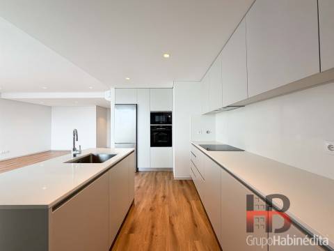 Apartamento T2 Venda em Mafamude e Vilar do Paraíso,Vila Nova de Gaia