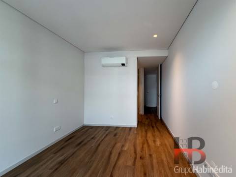 Apartamento T2 Venda em Mafamude e Vilar do Paraíso,Vila Nova de Gaia