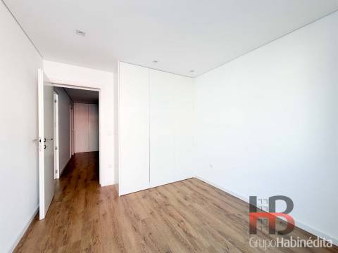 Apartamento T2 Arrendamento em Paranhos,Porto