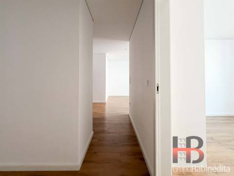 Apartamento T2 Arrendamento em Paranhos,Porto