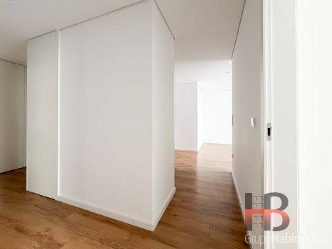 Apartamento T2 Arrendamento em Paranhos,Porto