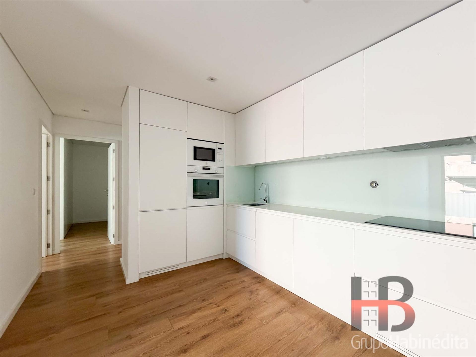 Apartamento T2 Arrendamento em Paranhos,Porto