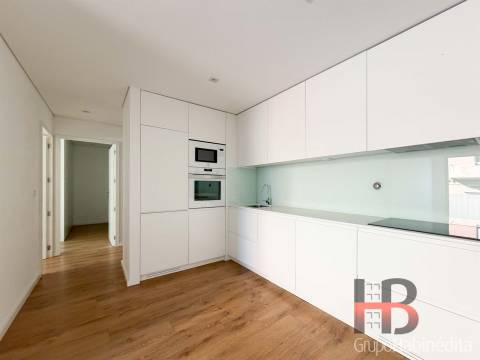 Apartamento T2 Arrendamento em Paranhos,Porto