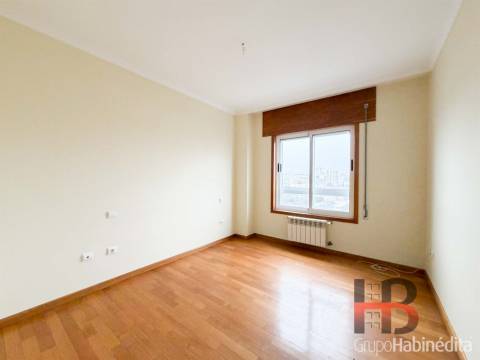 Apartamento T2 Arrendamento em Lordelo do Ouro e Massarelos,Porto