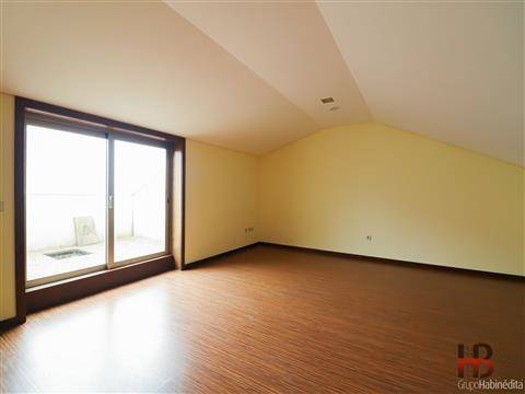 Moradia Geminada T4 Venda em Mafamude e Vilar do Paraíso,Vila Nova de Gaia