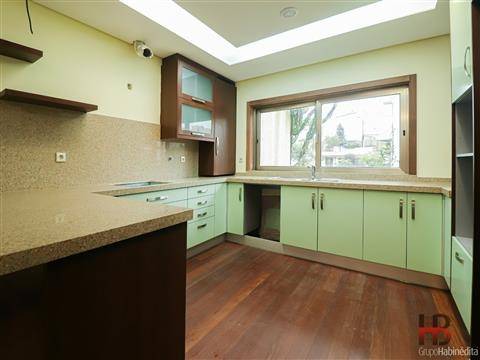 Moradia Geminada T4 Venda em Mafamude e Vilar do Paraíso,Vila Nova de Gaia