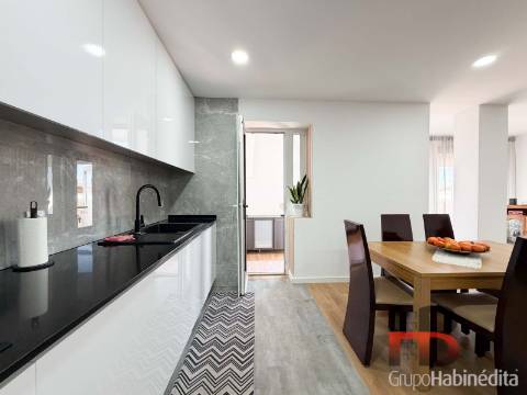 Apartamento T3 Venda em Matosinhos e Leça da Palmeira,Matosinhos