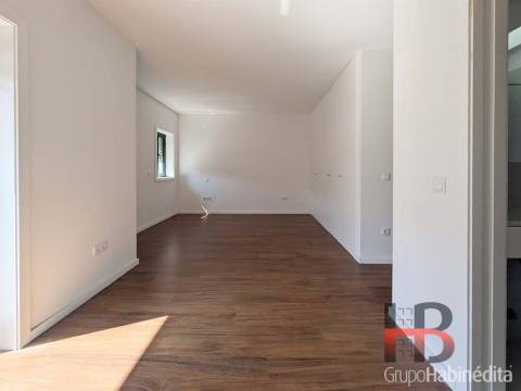 Moradia Geminada T3 Venda em Águas Santas,Maia