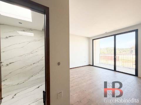 Moradia em Banda T3 Venda em Oliveira de Azeméis, Santiago de Riba-Ul, Ul, Macinhata da Seixa e Madail,Oliveira de Azeméis