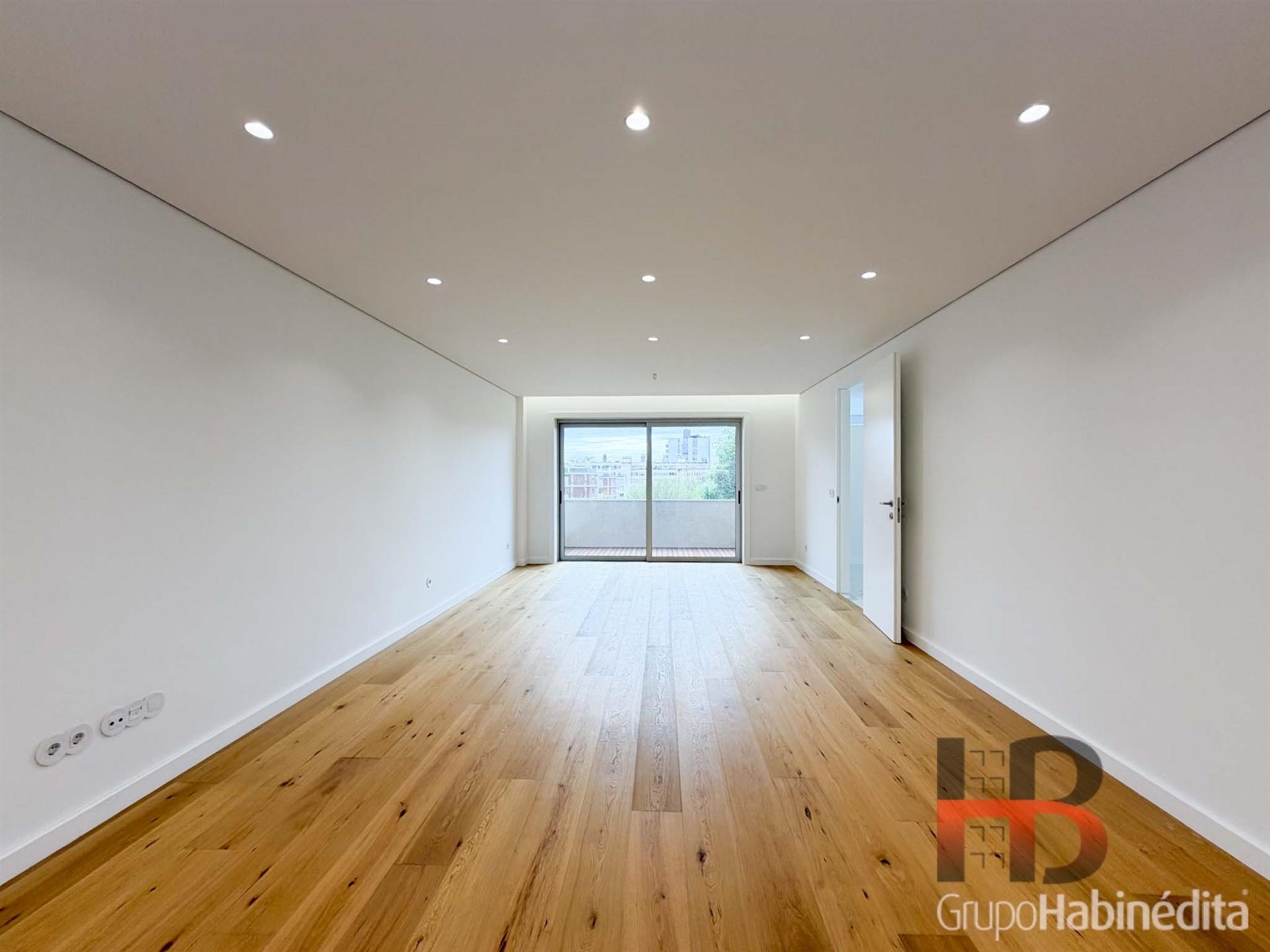 Apartamento T3 Venda em Lordelo do Ouro e Massarelos,Porto