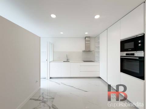 Apartamento T3 Venda em Lordelo do Ouro e Massarelos,Porto