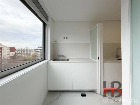 Apartamento T3 Venda em Lordelo do Ouro e Massarelos,Porto