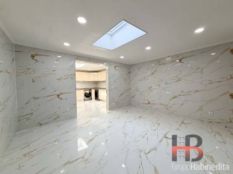 Moradia em Banda T4 Venda em Campanhã,Porto