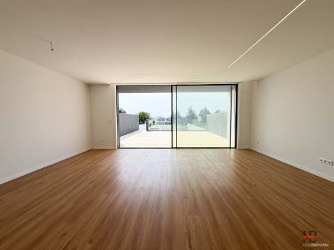 Moradia T4 Venda em Canidelo,Vila Nova de Gaia