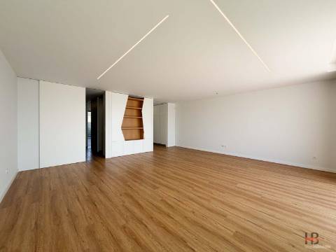 Moradia T4 Venda em Canidelo,Vila Nova de Gaia