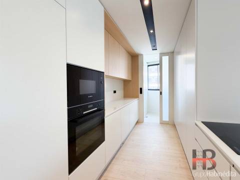 Apartamento T4 Venda em Gondomar (São Cosme), Valbom e Jovim,Gondomar