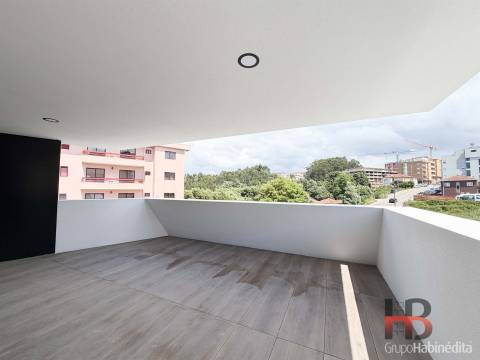Apartamento T4 Venda em Gondomar (São Cosme), Valbom e Jovim,Gondomar