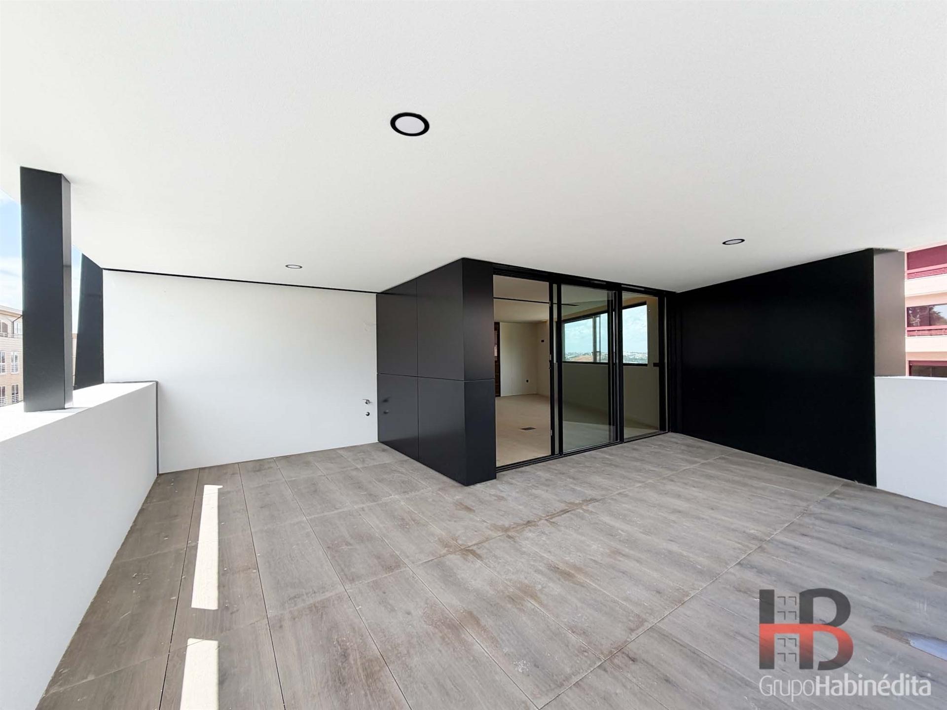 Apartamento T4 Venda em Gondomar (São Cosme), Valbom e Jovim,Gondomar