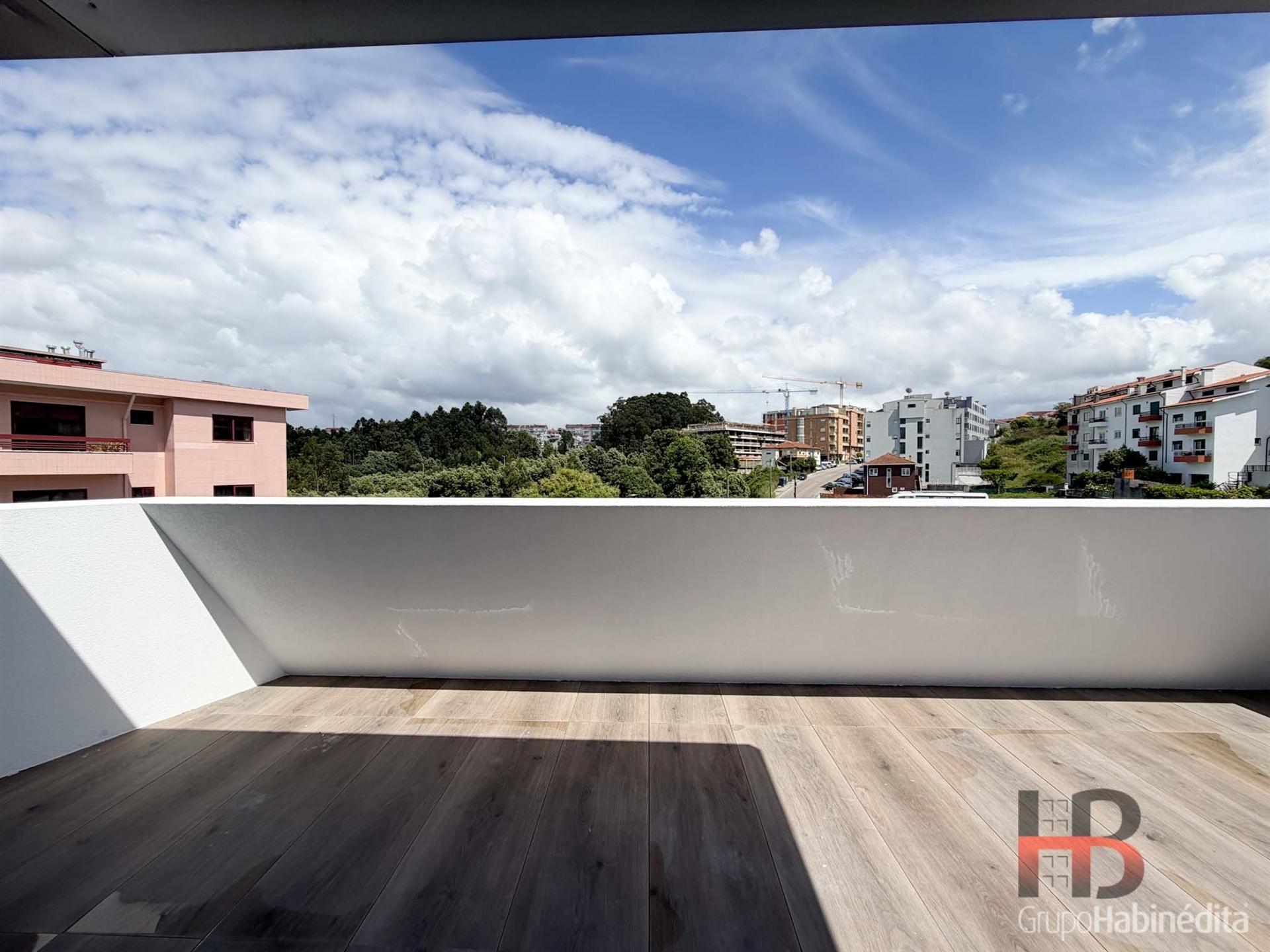 Apartamento T3 Venda em Gondomar (São Cosme), Valbom e Jovim,Gondomar