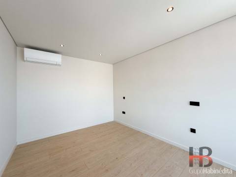 Apartamento T3 Venda em Gondomar (São Cosme), Valbom e Jovim,Gondomar