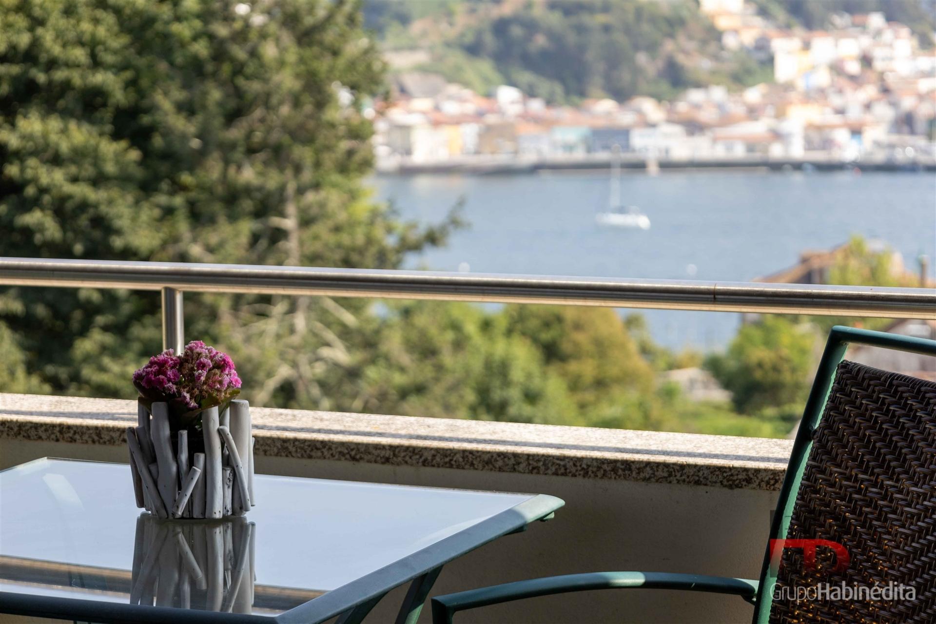 Apartamento T2 DUPLEX Arrendamento em Lordelo do Ouro e Massarelos,Porto