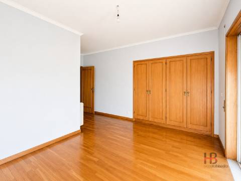 Apartamento T3 DUPLEX Arrendamento em São Mamede de Infesta e Senhora da Hora,Matosinhos