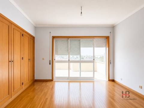 Apartamento T3 DUPLEX Arrendamento em São Mamede de Infesta e Senhora da Hora,Matosinhos
