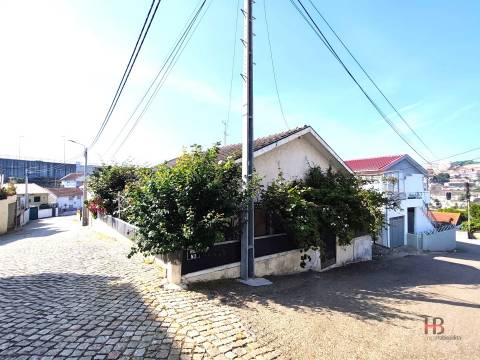 Moradia Isolada T2 Venda em Santa Marinha e São Pedro da Afurada,Vila Nova de Gaia
