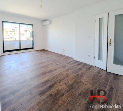 Apartamento T2 Arrendamento em Cidade da Maia,Maia