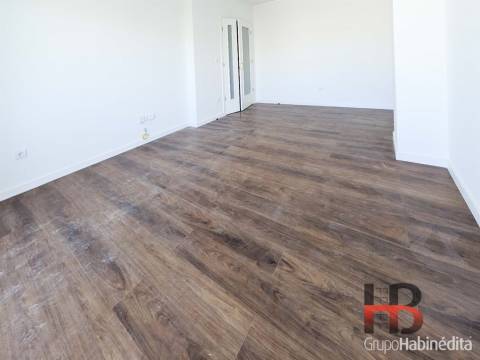 Apartamento T2 Arrendamento em Cidade da Maia,Maia