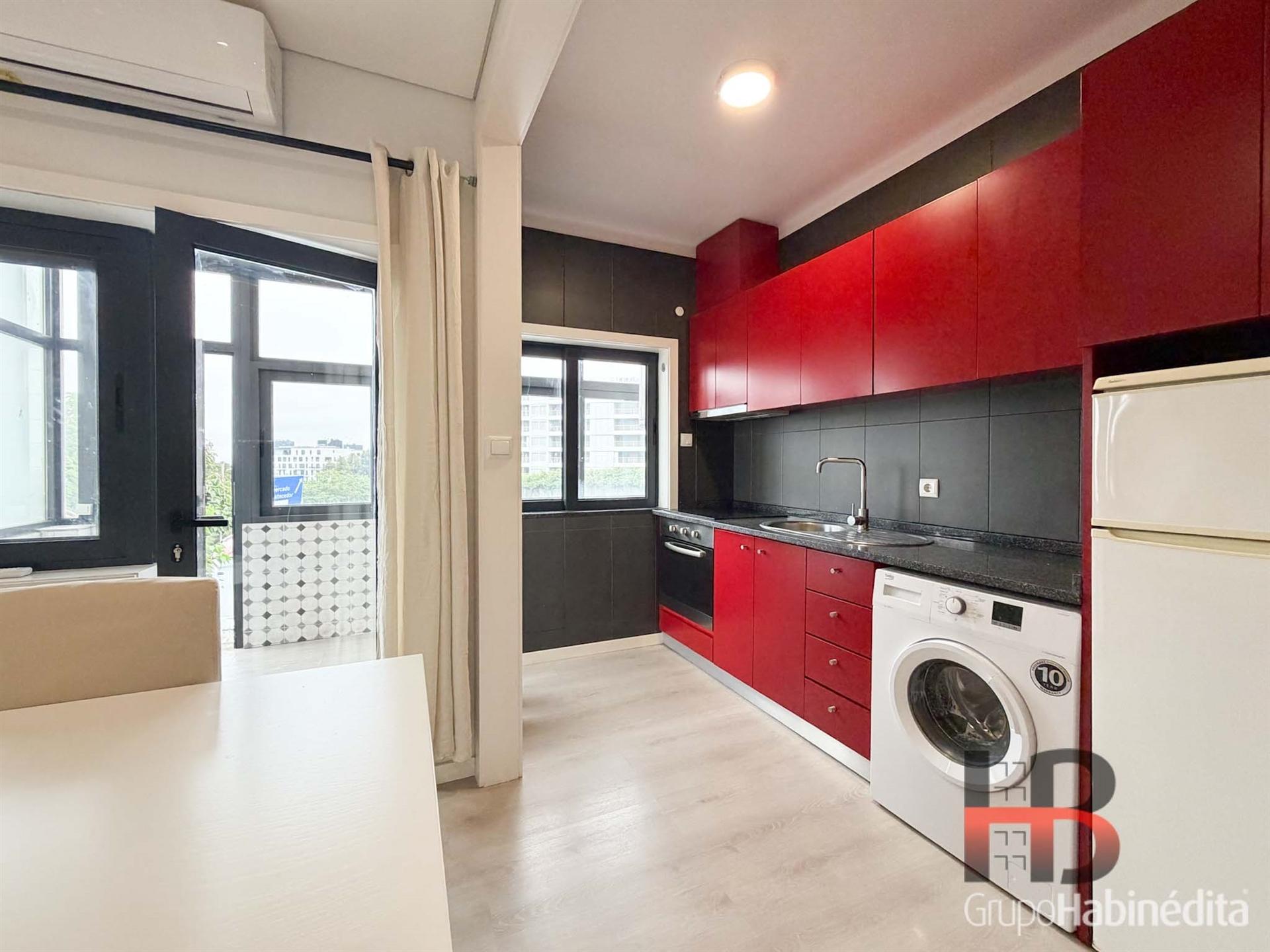 Andar Moradia T1+1 Venda em Campanhã,Porto