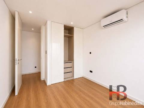 Apartamento T3 Venda em Gondomar (São Cosme), Valbom e Jovim,Gondomar