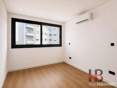 Apartamento T3 Venda em Gondomar (São Cosme), Valbom e Jovim,Gondomar