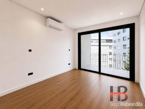 Apartamento T3 Venda em Gondomar (São Cosme), Valbom e Jovim,Gondomar
