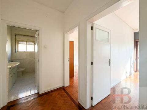 Apartamento T3 Venda em Ramalde,Porto