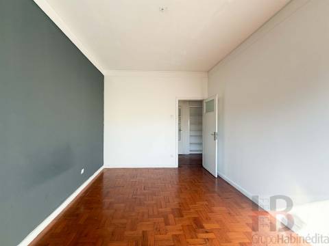 Apartamento T3 Venda em Ramalde,Porto