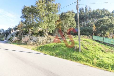 Terreno para construção com 1.000 m2 em São Miguel, Vizela