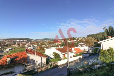 Terreno para construção com 1.000 m2 em São Miguel, Vizela