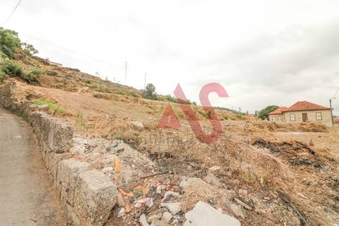Lote de terreno para construção com com 3.393 m2 em São Miguel, Vizela